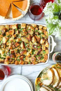 Classic Thanksgiving Stuffing