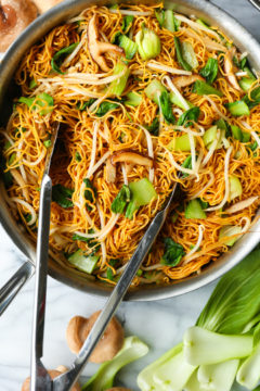 Easy Chow Mein Image 1